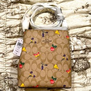 Coach Floral Bucket Bag. NWT